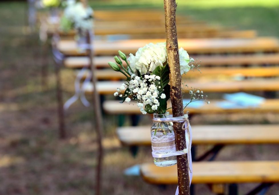 garden-party-4543302_1920